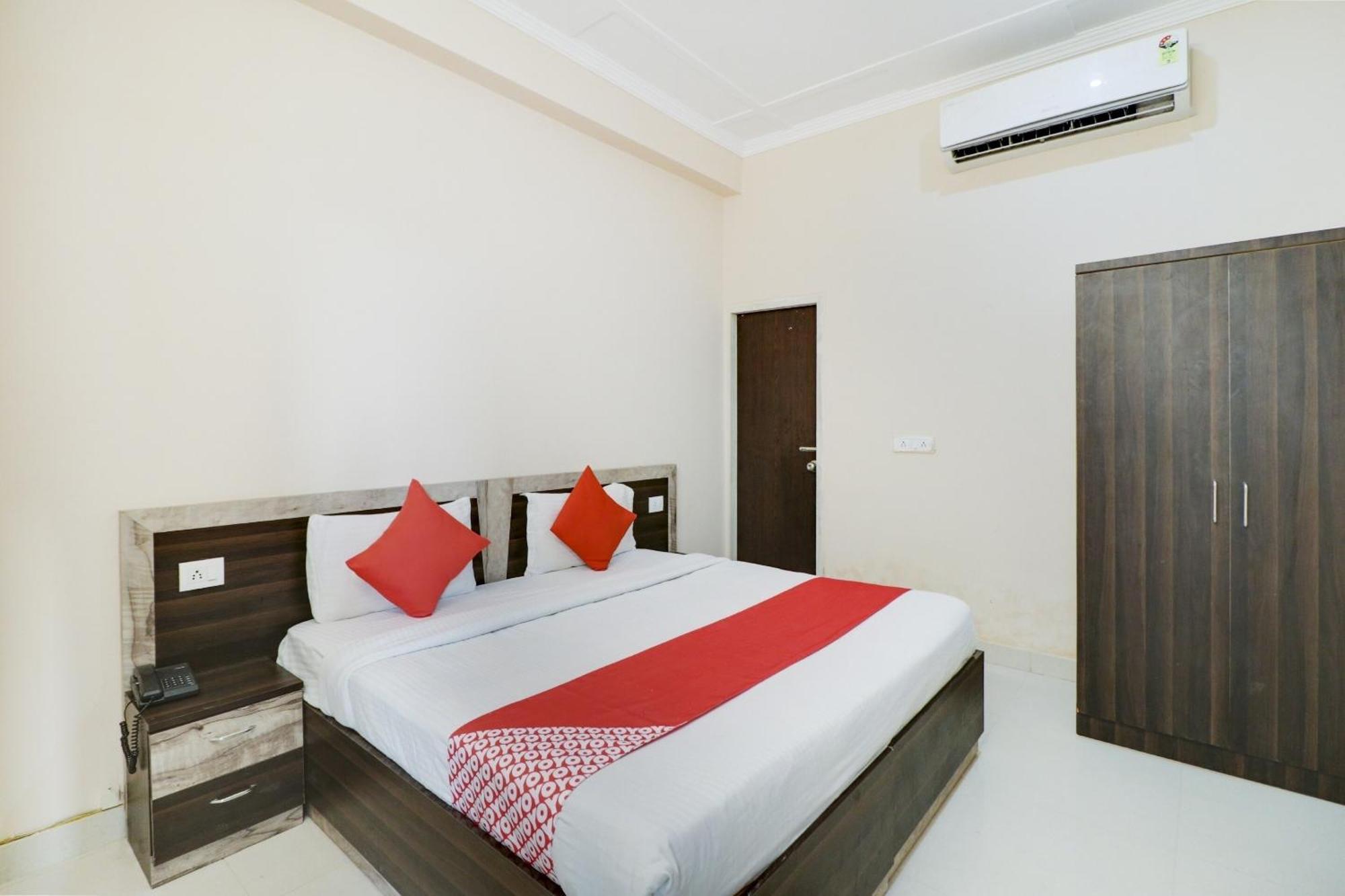 Oyo Flagship 75440 Relax Inn Greater Noida Extérieur photo