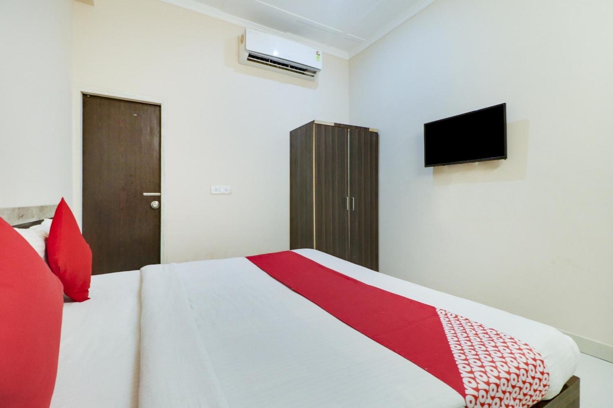 Oyo Flagship 75440 Relax Inn Greater Noida Extérieur photo